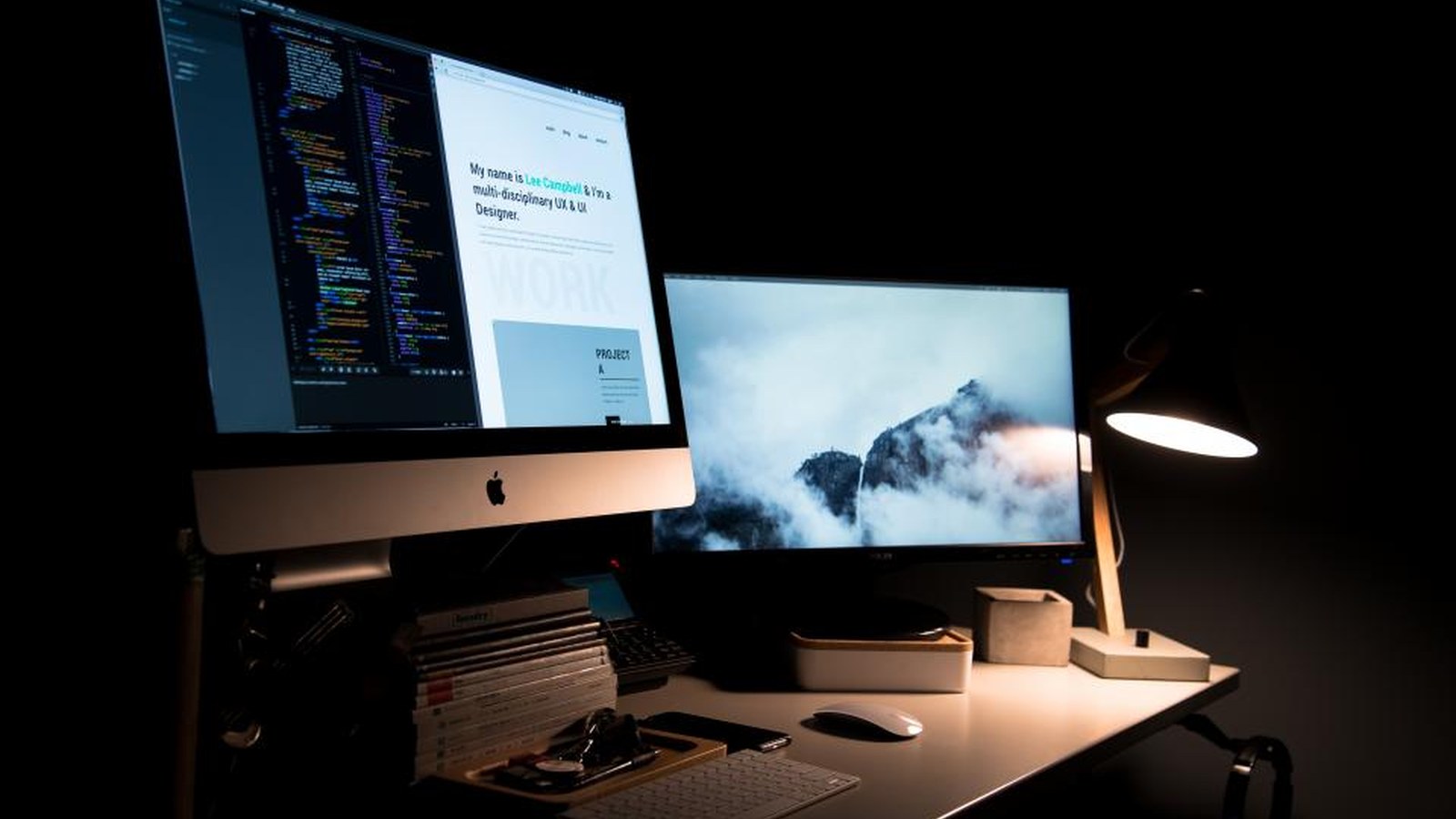How to Organize a Dual-Monitor Workspace Without Visual Overload