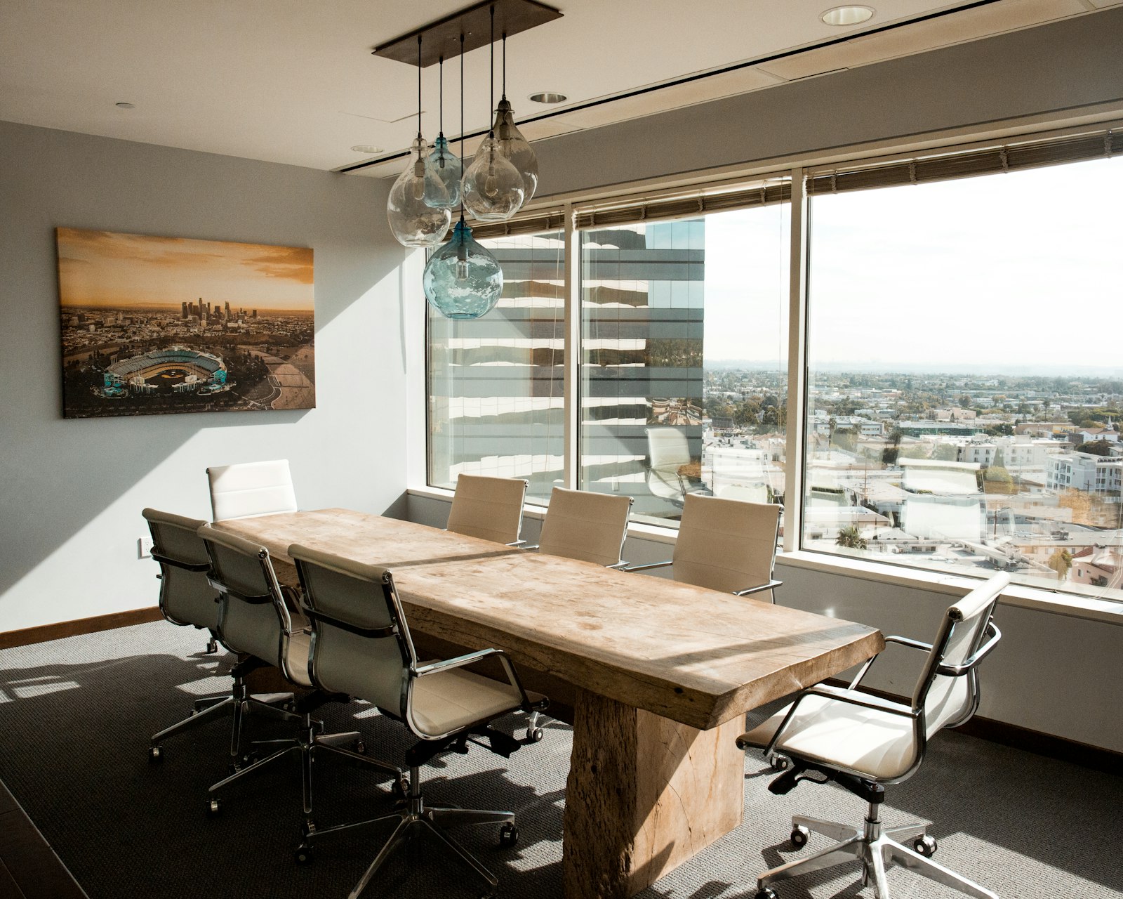 How to Organize a Small Office Meeting Room So It Stays Ready Between Meetings