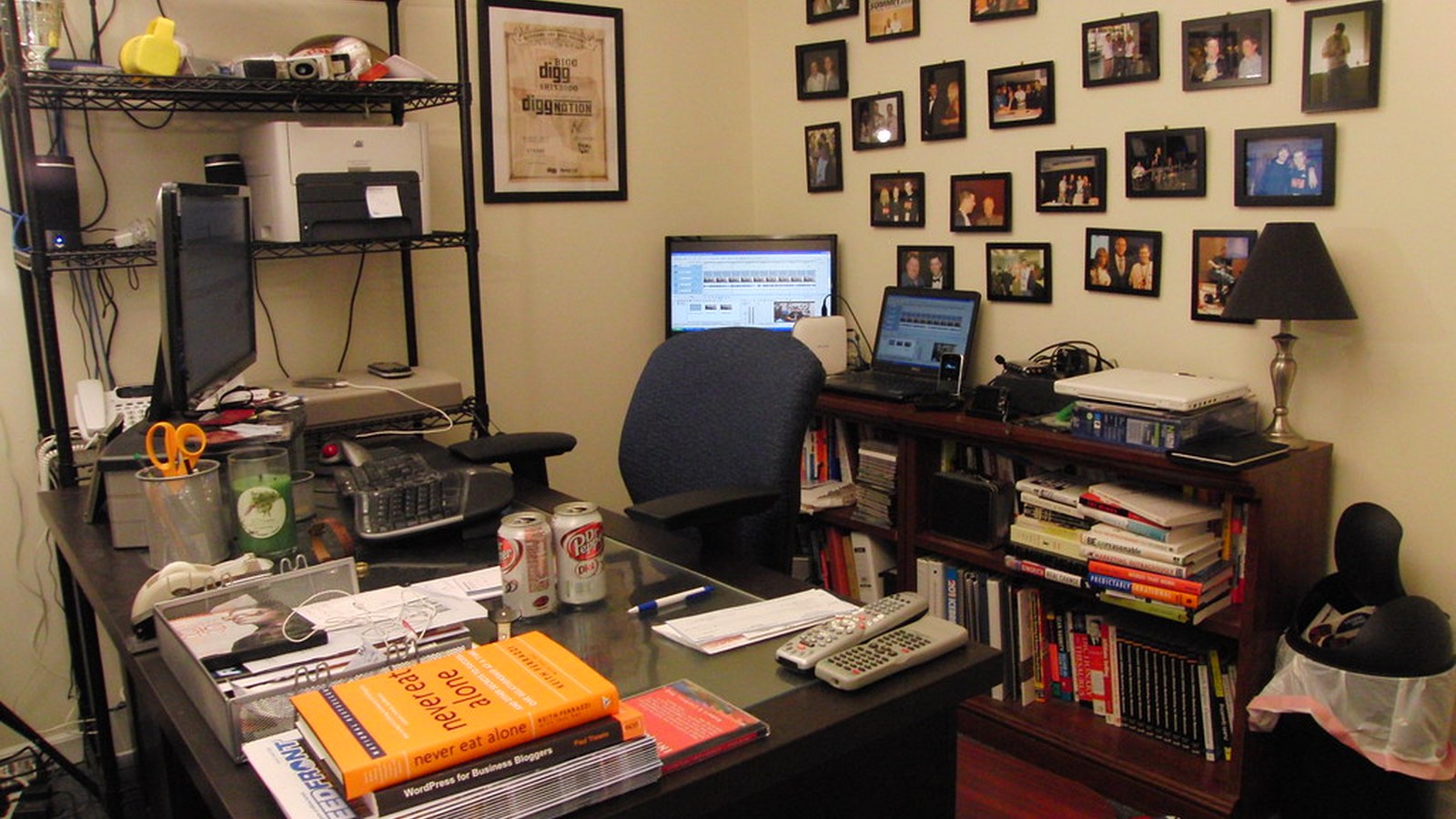 How to Organize a Workspace in a Shared Bedroom