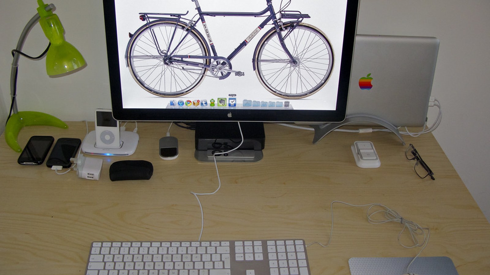 How to Organize a Workspace in an Open-Plan Home