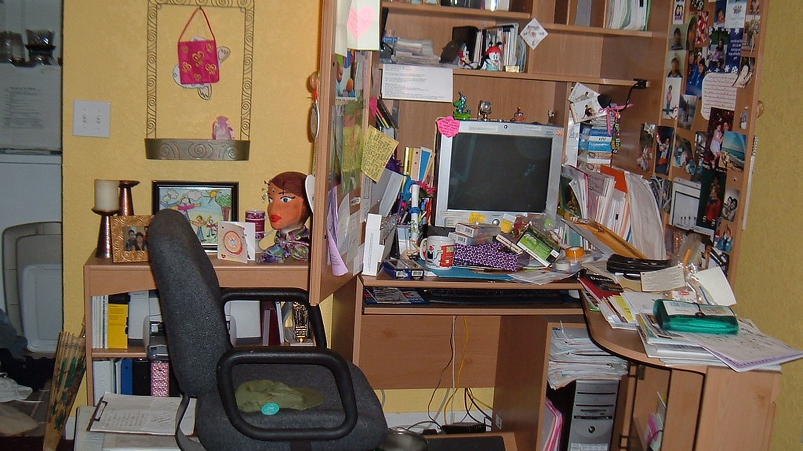 How to Organize Your Workspace When You Leave Projects Half Open